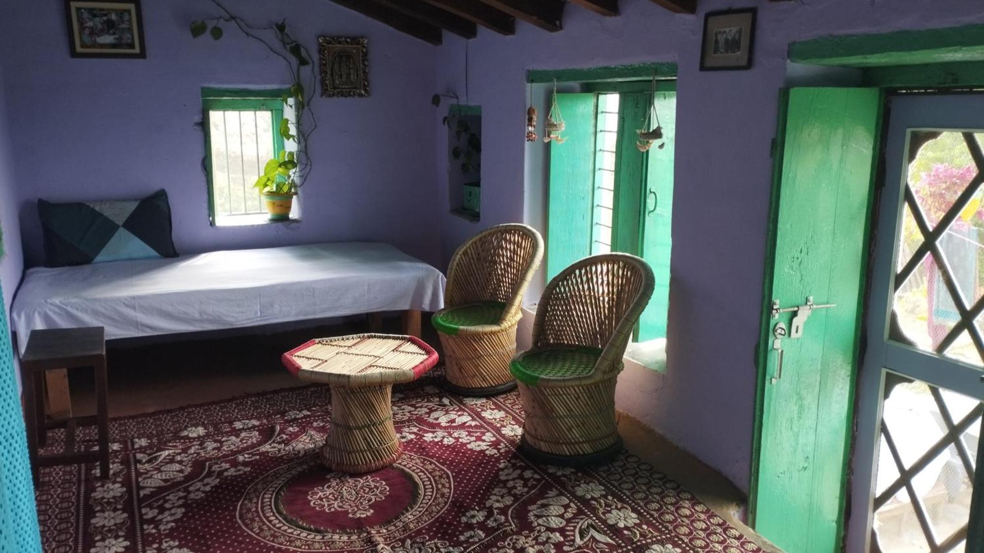 Dwarahat Village Farmstay- Babaji'S Cave Zimmer foto